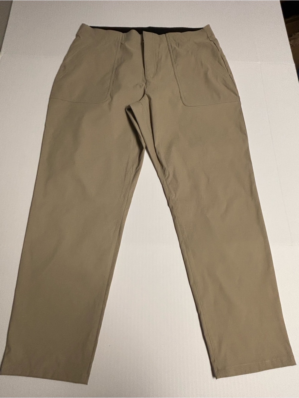 Woman’s Casual Stretch Chino Pants in Khaki
